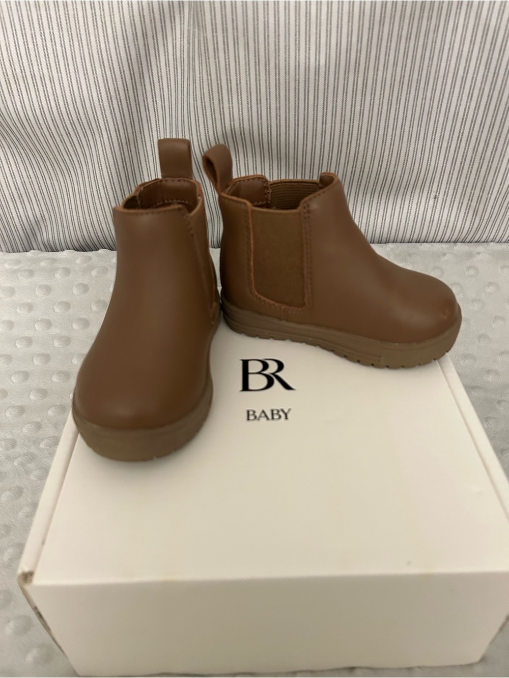Banana republic baby shoe